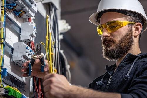Electrician: Best Jobs for Felons